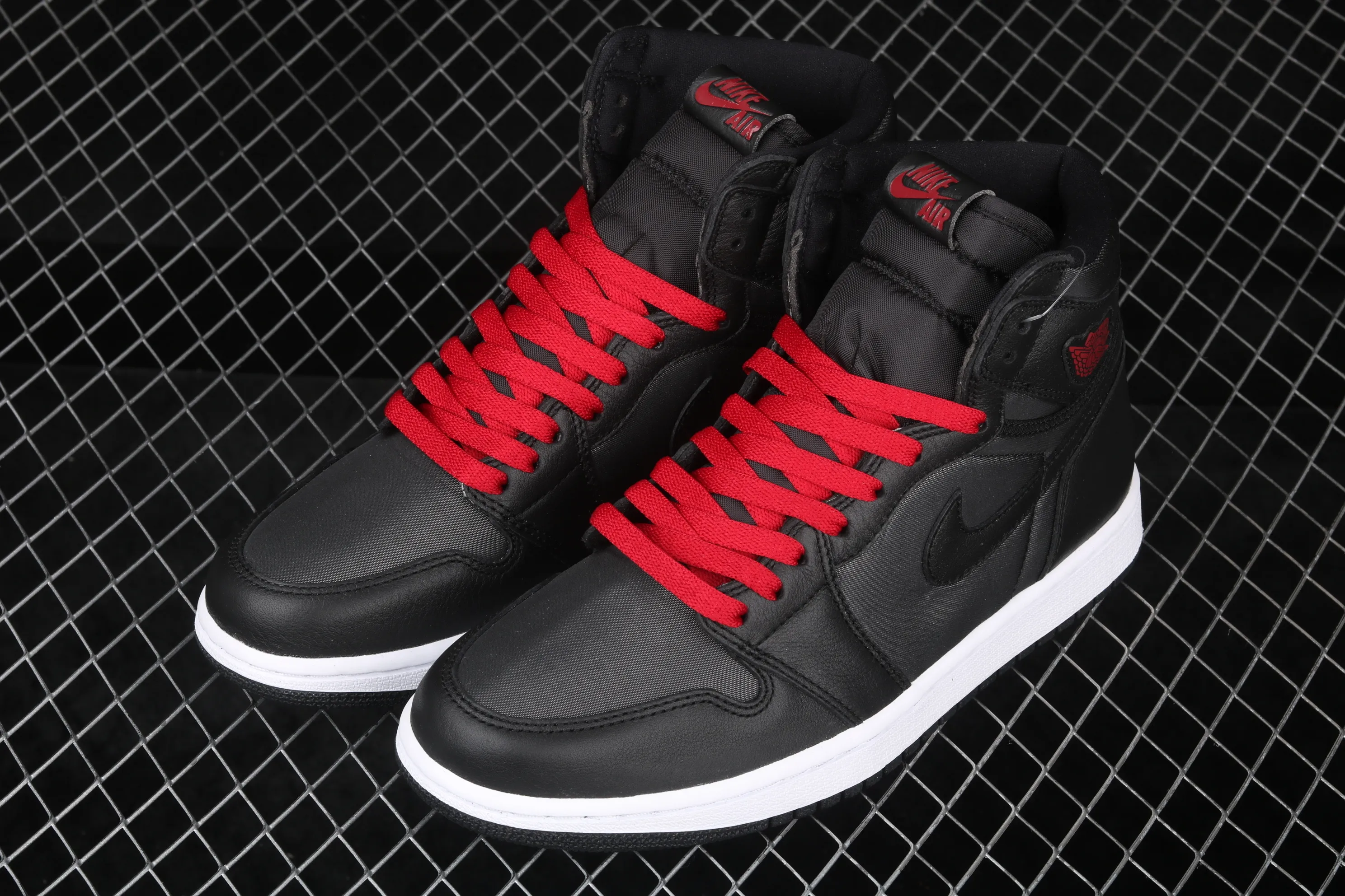 All categories Air Jordan Jordan series basketball shoes Air Jordan 1 High Air Jordan 1 High OG "Black Satin" AJ1 Joe 1 black gray red silk 555088-060